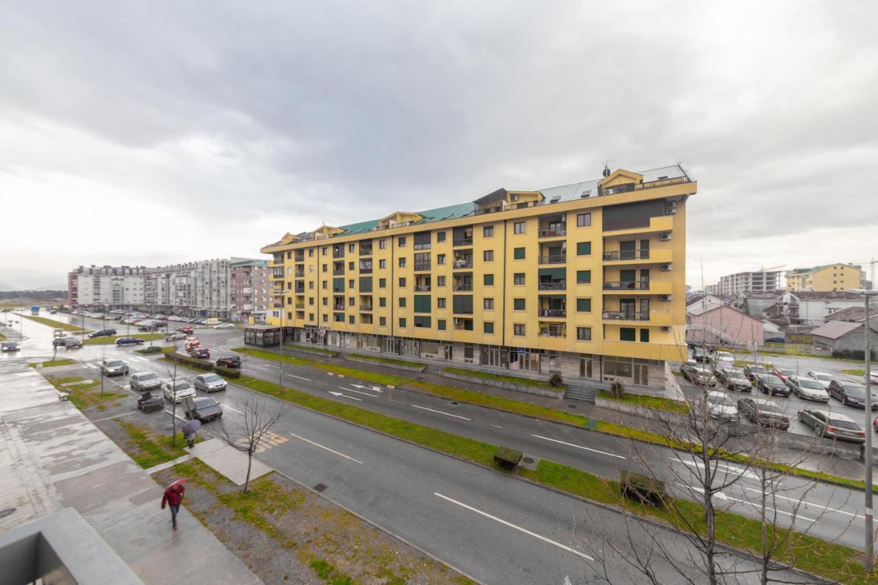 פודגוריצה Apartment Makao מראה חיצוני תמונה